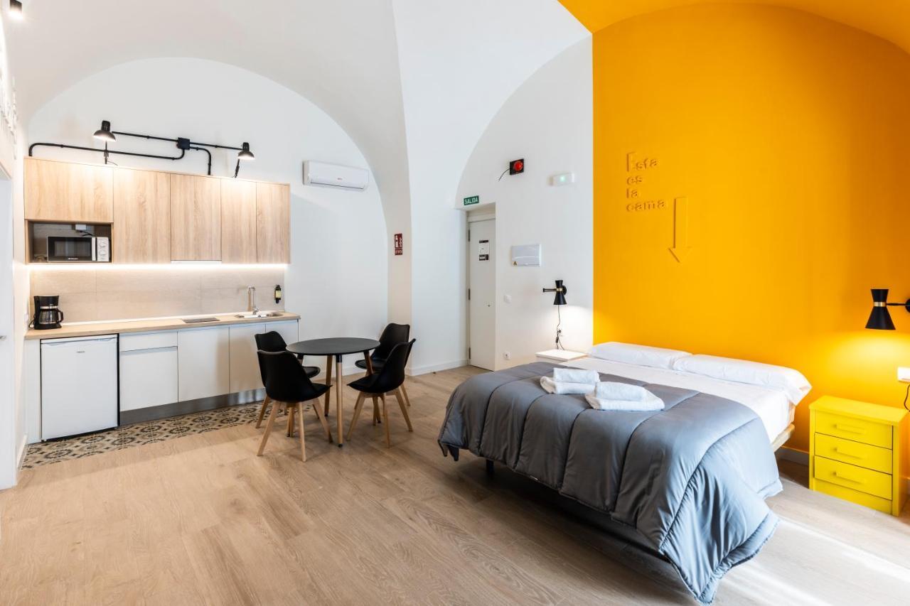 Apartamentos Turisticos De La Bernarda Caces Exteriér fotografie